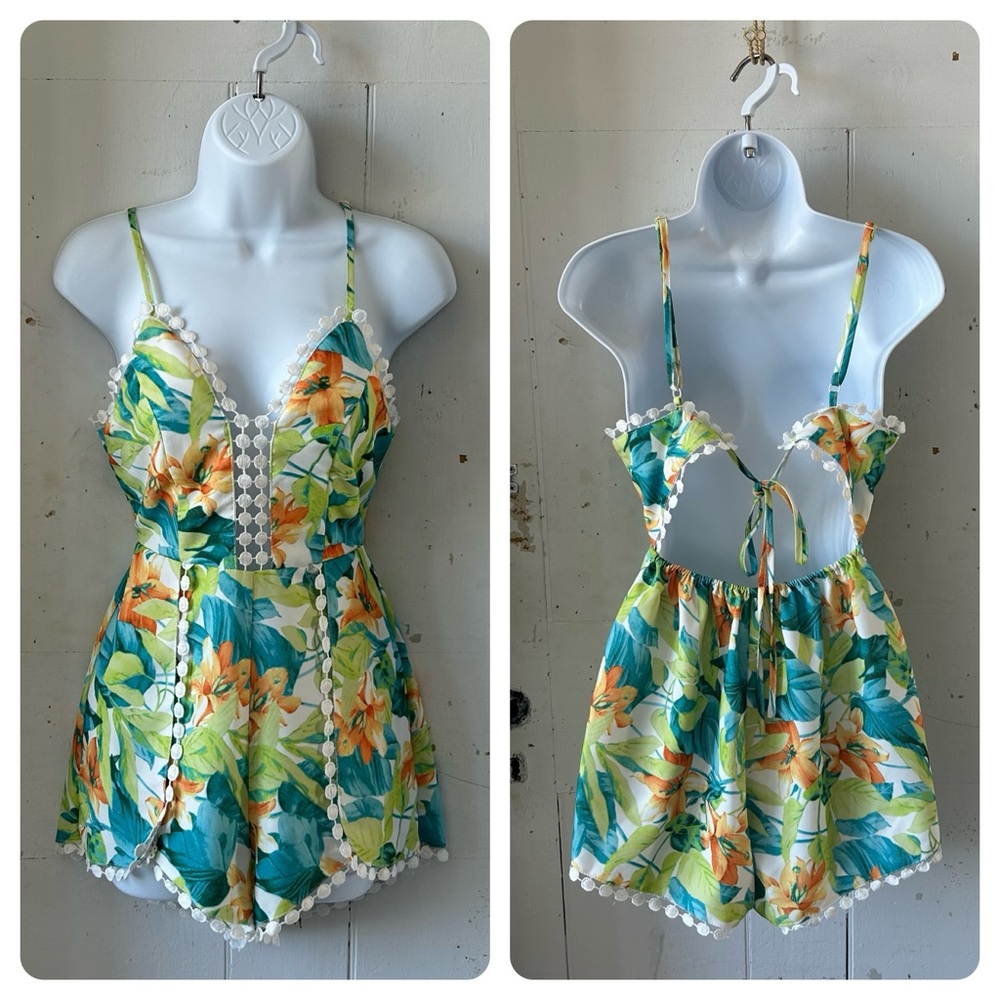 Luxxel Vivid Floral & Lace Romper Shorts Shortall